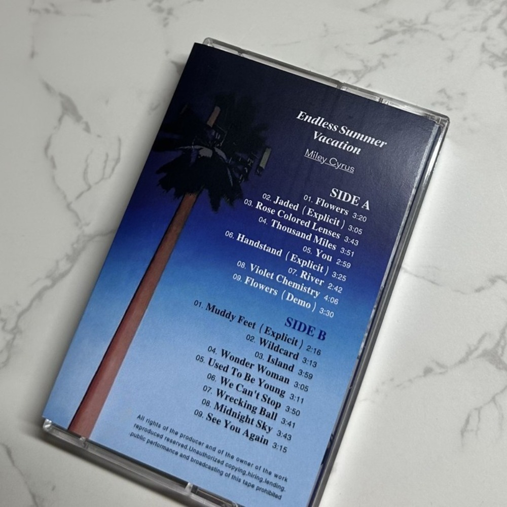 Miley Cyrus Cassette Tape | En - Audio Music Of reseña y precio